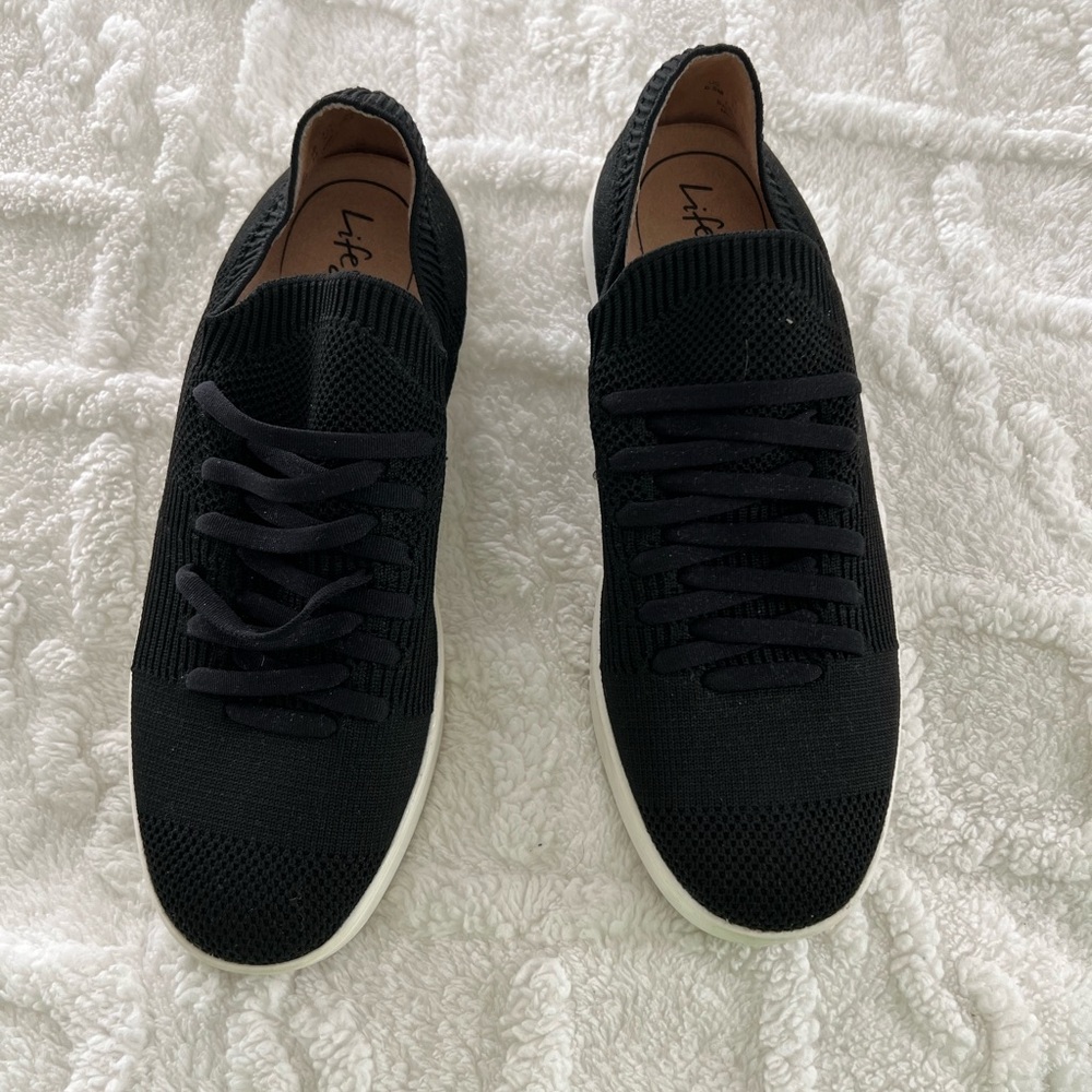 Life Stride Men's Black Knit Sneakers
